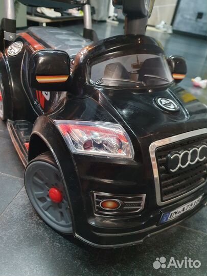 Детская машинка с ручкой