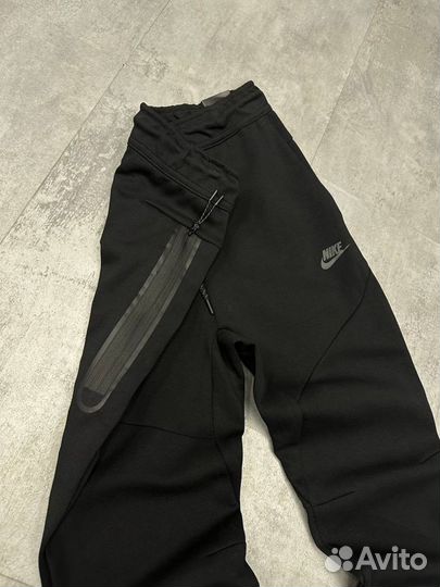 Спортивные штаны nike tech fleece