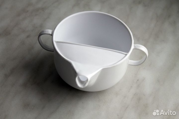 Чашка поильник для лежачих больных