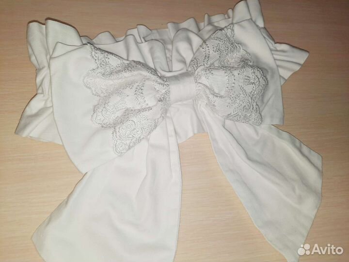 Бант на резинке на выписку белый