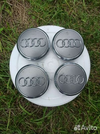 Колпачки, заглушки на Ауди Q7