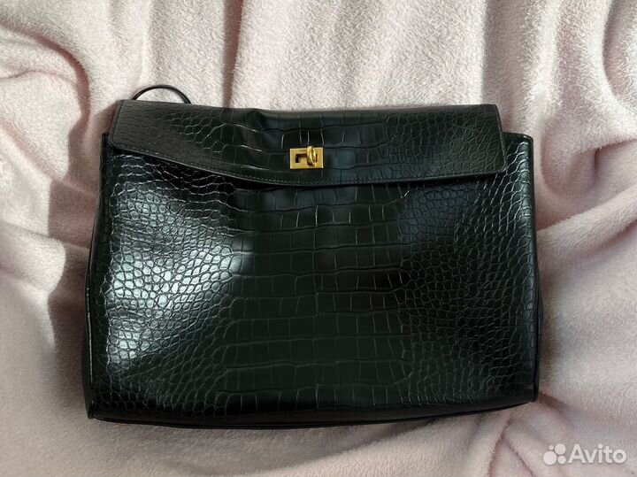 Сумка Balenciaga Rodeo medium