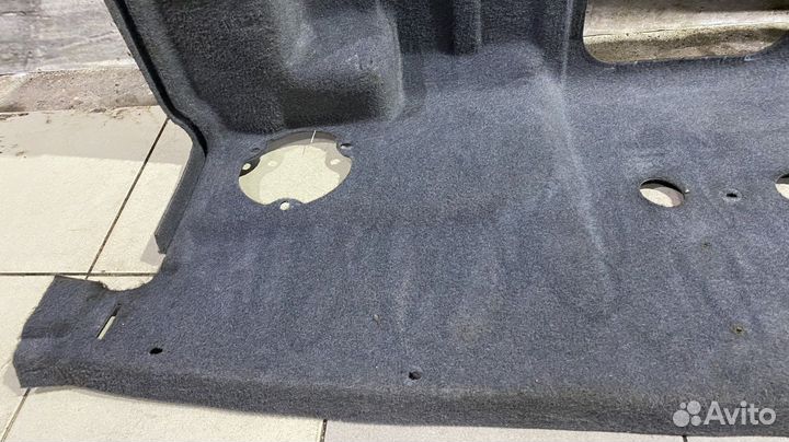 Обшивка багажника Mercedes Benz W140