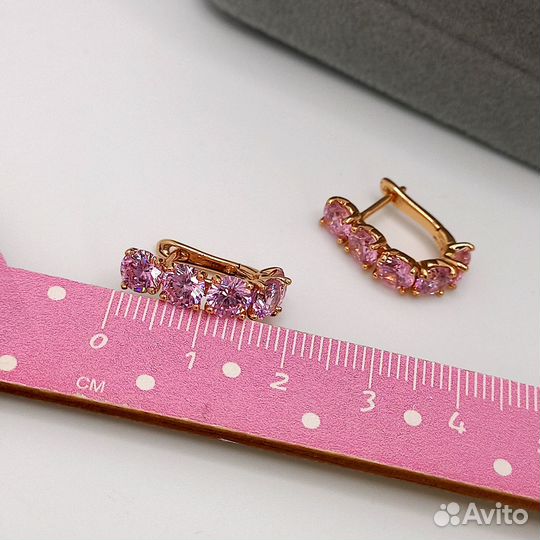 Серьги с кристаллами