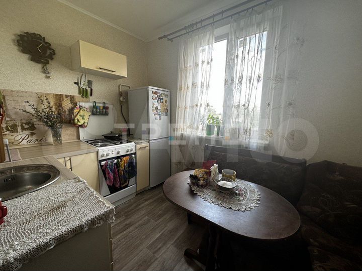 2-к. квартира, 53 м², 3/3 эт.