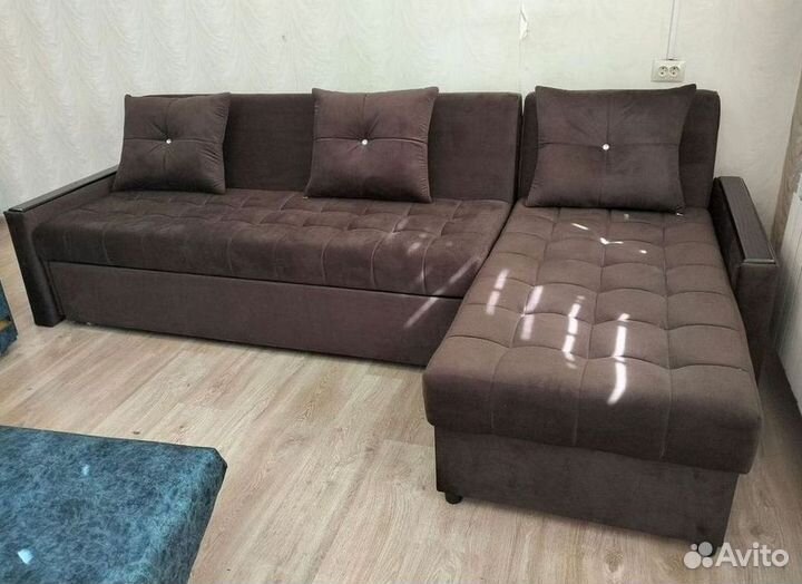 Диван угловой в наличии