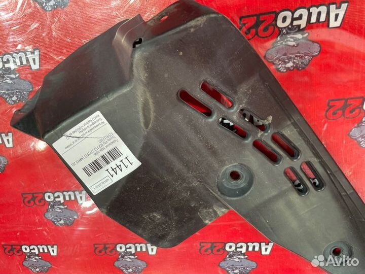 Подкрылок/локер задний правый Toyota Vitz