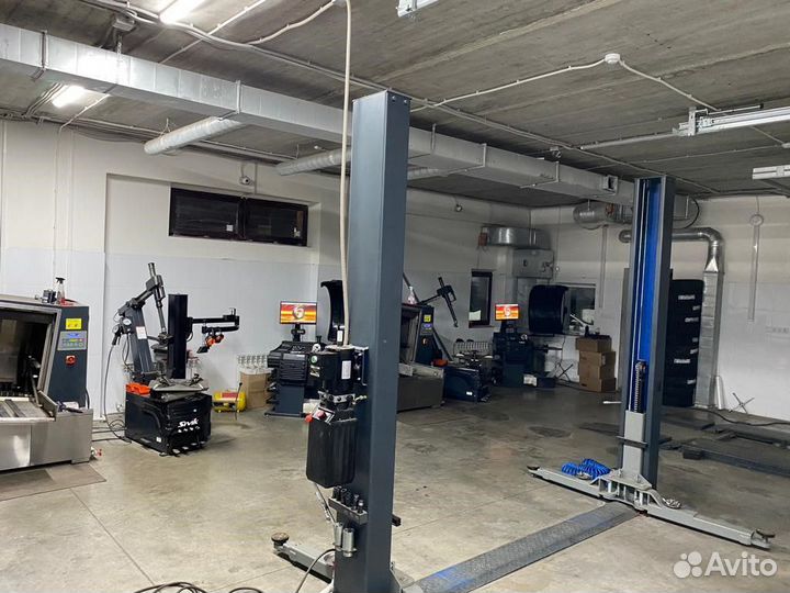 Nokian Tyres Hakkapeliitta 9 SUV 215/65 R16 102T