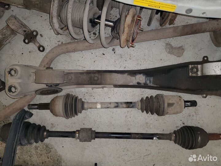 Привод левый nissan almera classic МКПП