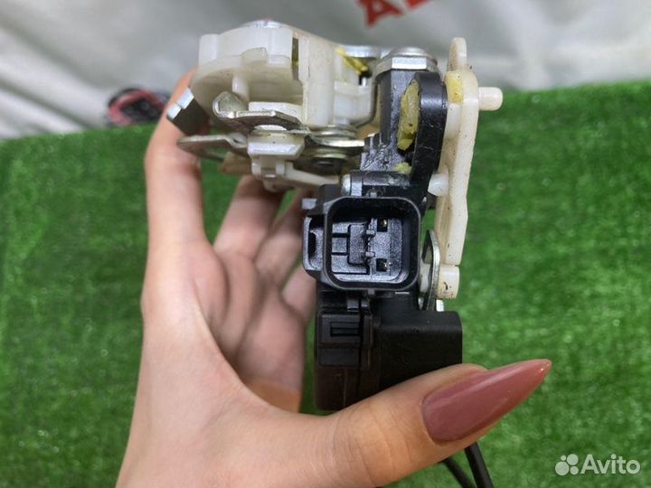 Замок двери задний левый Mitsubishi Lancer 10 2007