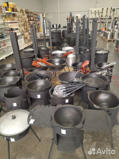 Казан чугунный с печкой