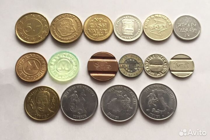 Жетоны различные и Сувенирная монета Биткоин