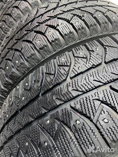 Bridgestone Ice Cruiser 7000 215/60 R17 100T