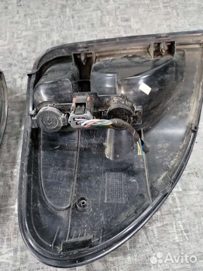 Фонарь задний Додж караван Вояджер 01-07г