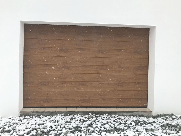 Секционные гаражные ворота Hormann херманlpu 3000*2500 мм