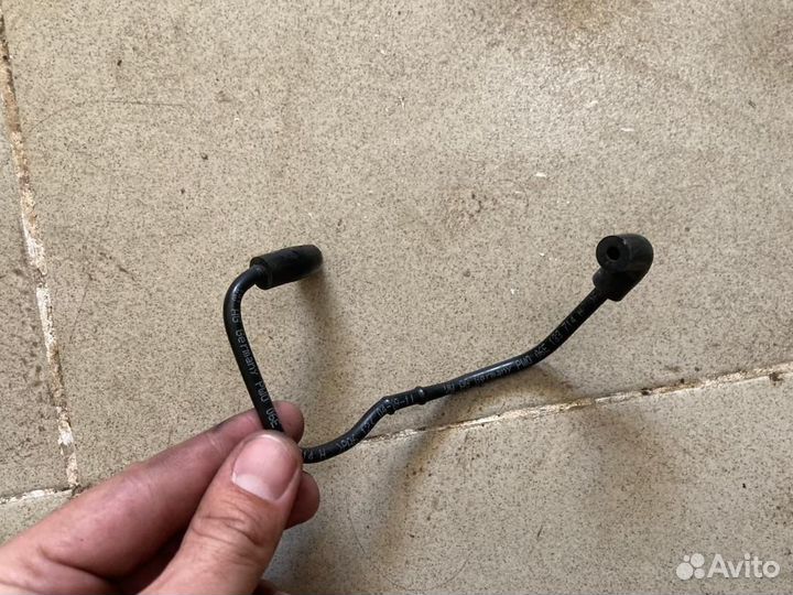 Вакуумная трубка Audi A4 06E133714H