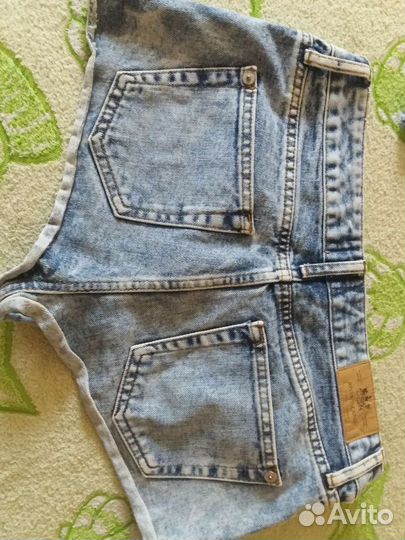 Джинсовые шорты