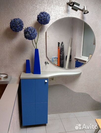 Зеркало на деревянной основе