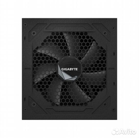 Блок питания gigabyte UD750GM, 750 Вт, GP-UD750GM