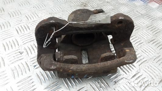 Суппорт тормозной передний правый KIA sportage 2