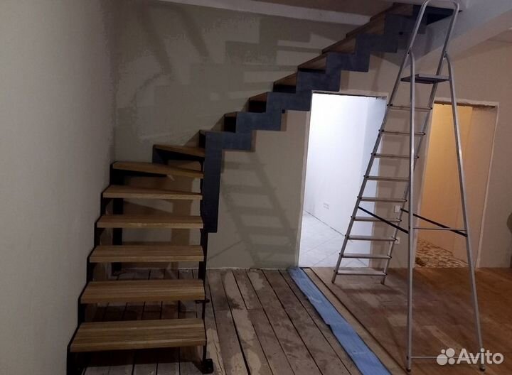 Лестница на второй этаж