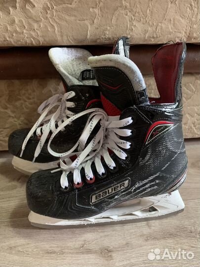 Хоккейные коньки bauer vapor x700