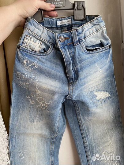 Джинсы голубые