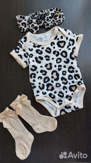 Комплект для девочки (боди носки бантик)
