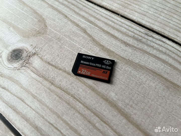 Sony Memory Stick Pro-HG Duo 32Gb (оригинал)