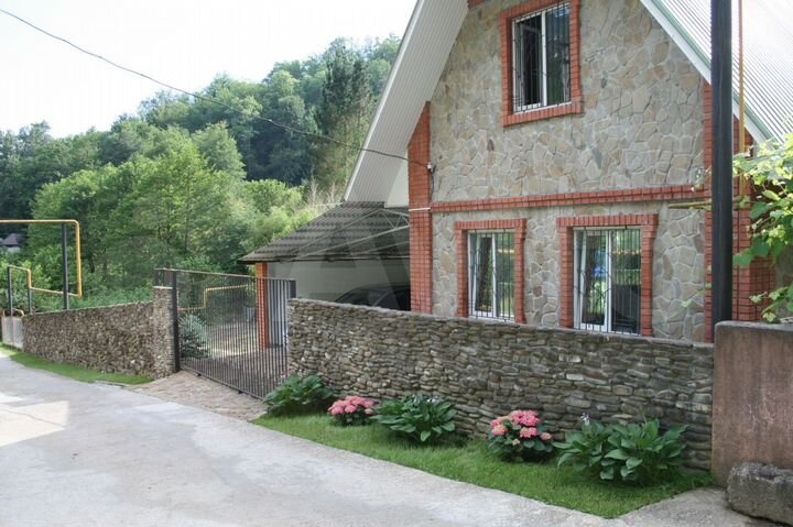 Дом 150 м² на участке 8 сот.