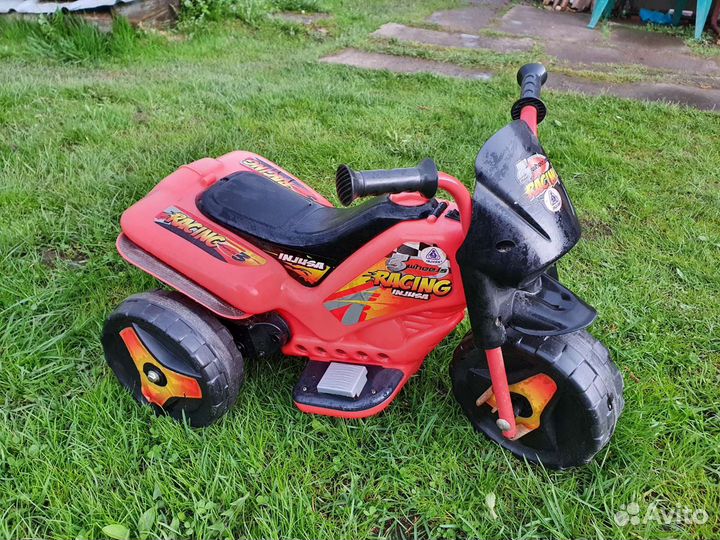 Детский трицикл на аккумуляторе