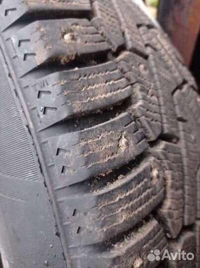 Pirelli Ice Zero 215/60 R16 99T