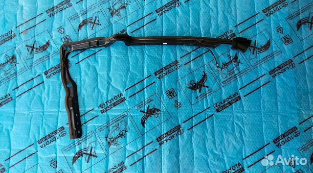 Привод крышки багажника Land Cruiser 200 левый