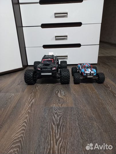 Машинка на радиоуправлении внедорожник