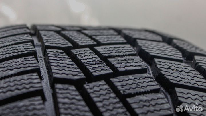 Viatti Brina V-521 225/45 R17 94T