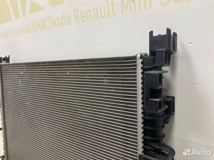 Радиатор охлаждения двигателя Renault Arkana 1