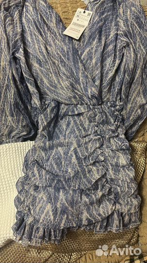 Продам новенькое платье