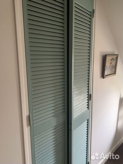 Жалюзийные двери окрашенные на заказ