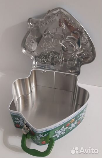 Металлическая коробка для новогодних подарков