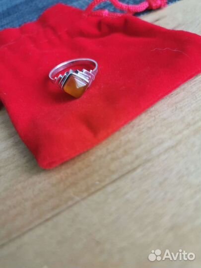 Серебряное кольцо