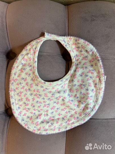 Слюнявчик нагрудник