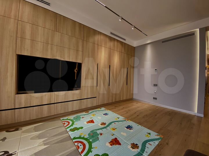 3-к. квартира, 84,4 м², 1/7 эт.