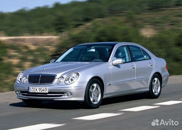 Передний правый амортизатор Mercedes W211 E-class