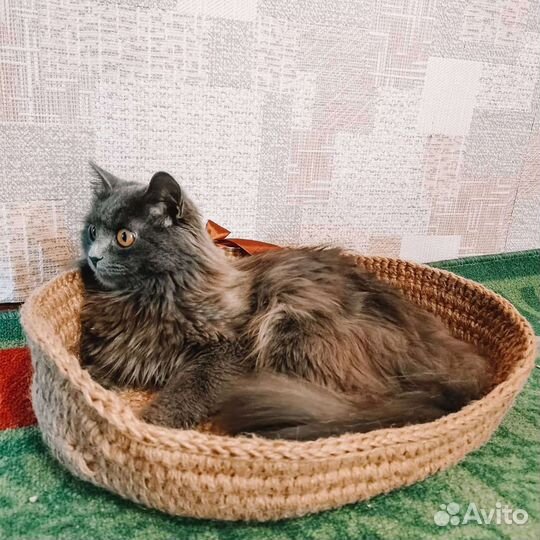 Лежанка для питомца из джута