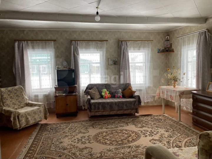 Дом 52,9 м² на участке 18,7 сот.