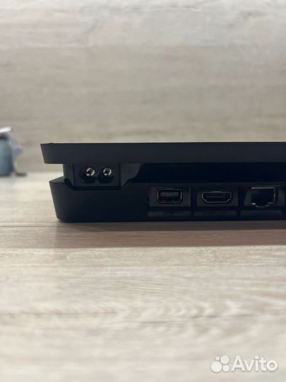 Sony PS 4 slim