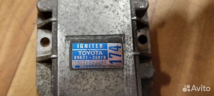 Коммутатор зажигания Toyota Carina E 3S-FE 1993