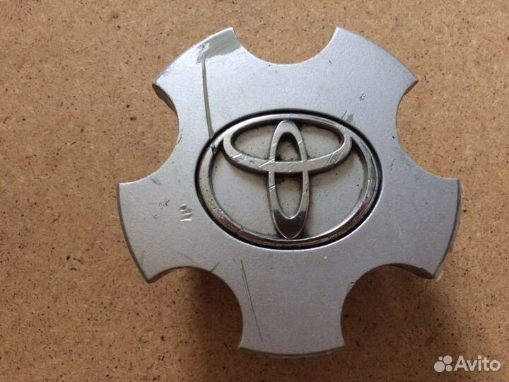 Колпак колеса Toyota 8114