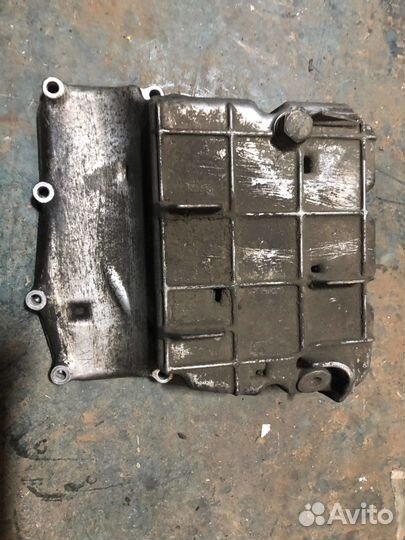 Поддон для Honda VFR750