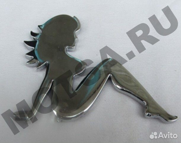 Наклейка объёмная Сидящая девушка (8x10)